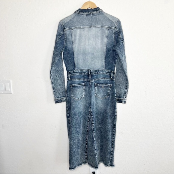 Wash Lab Color-Blocked Denim Dress in Blue - Picture 6 of 11